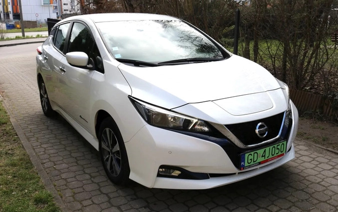 Nissan Leaf cena 69900 przebieg: 27700, rok produkcji 2018 z Bierutów małe 121